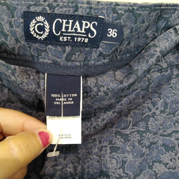 Chaps Men's Blue Floral Shorts Size 36 - Picture 6 of 9